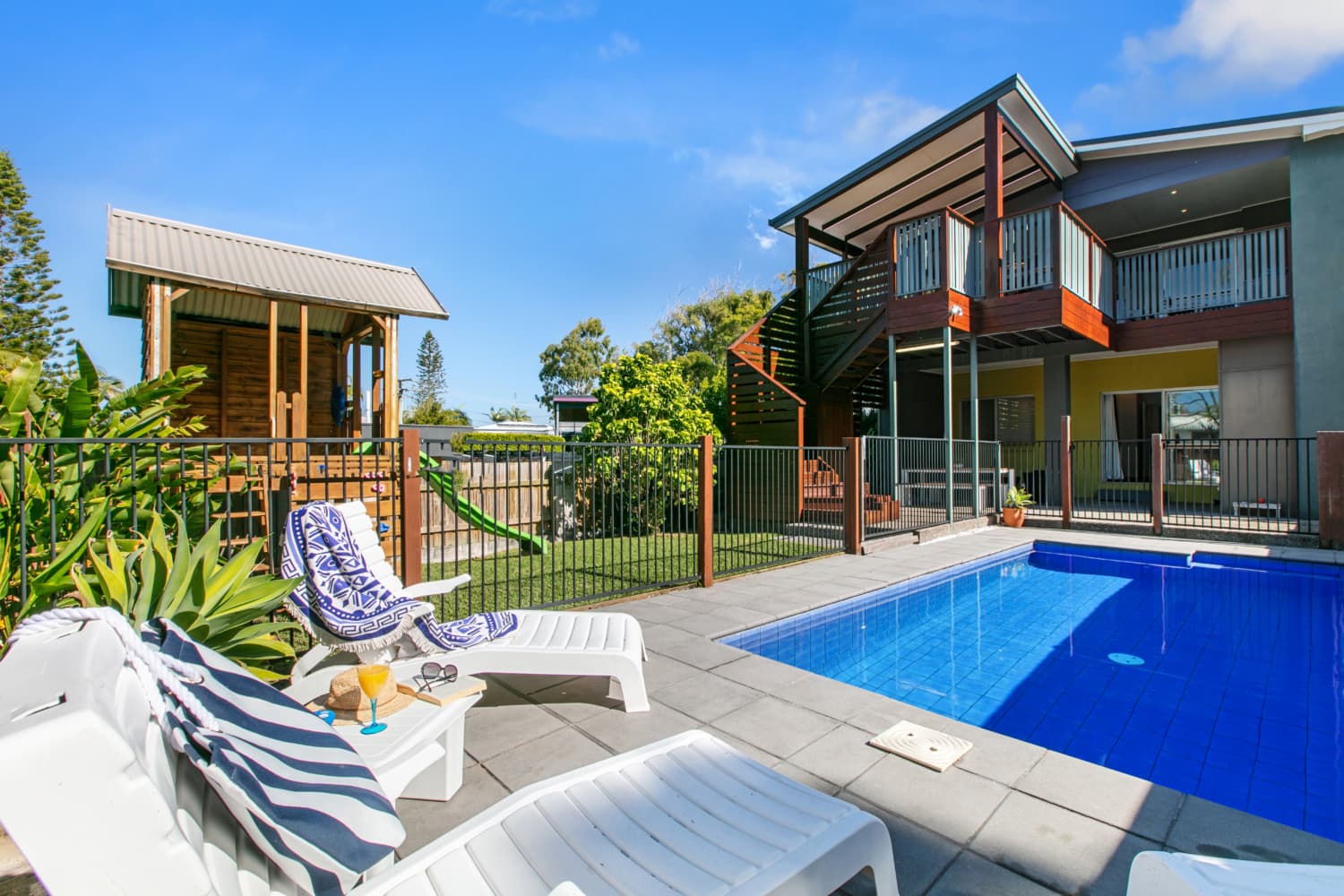 Ivy Street 7 DICKY BEACH Holiday Caloundra