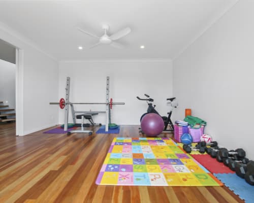 42 Coonowrin St-18