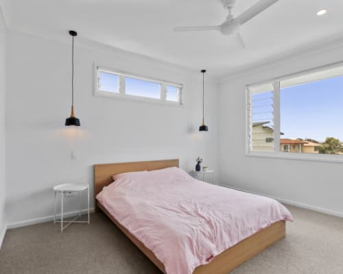 42 Coonowrin St-56