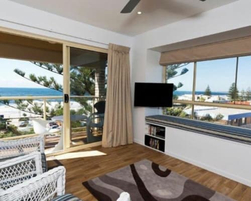 Alinga 6 - Family Room