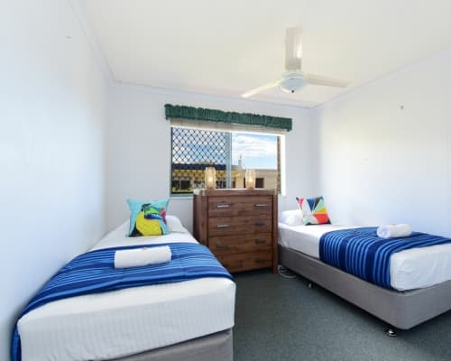 Apartment 18 Second bedroom with singles