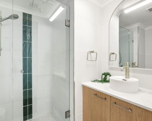 Centrepoint 58 Bathroom