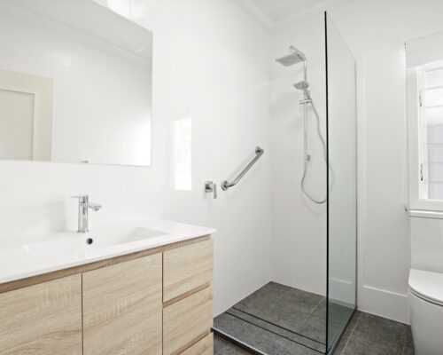 Henzell 28 - Bathroom 1