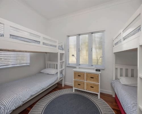 Seaview 15 Bunks Bedroom