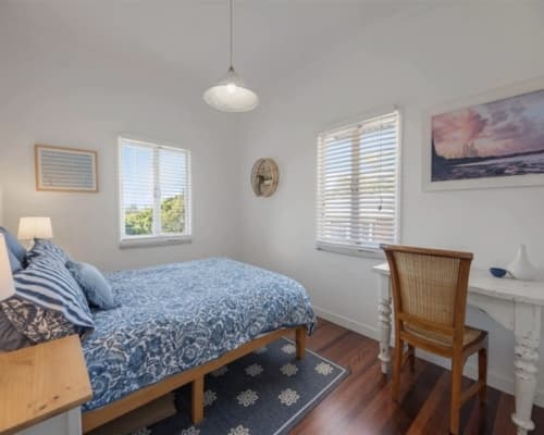 Seaview 15 Main Bedroom