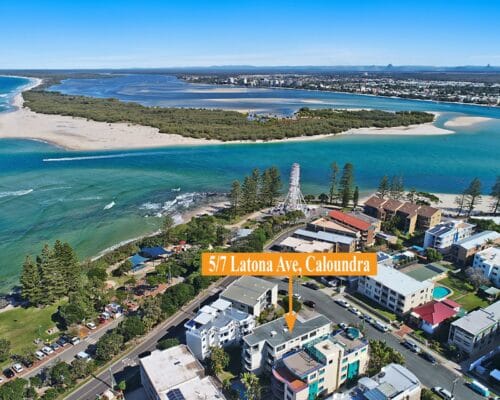 blue-horizon-unit-5-Holiday-Caloundra (10)