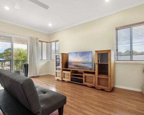 booker-unit-22-Holiday-Caloundra (9)