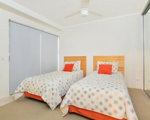 bulcock-beach-seasbourn-unit-102-Holiday-Caloundra (2)