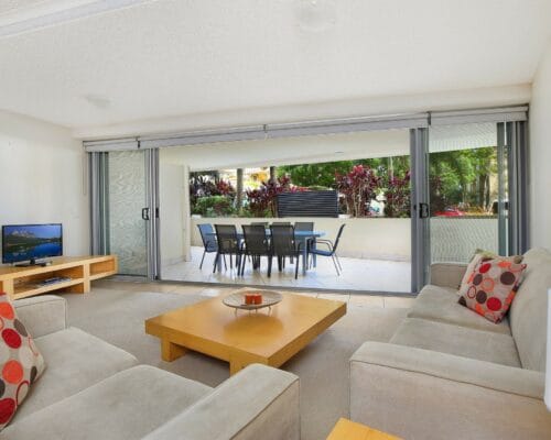 bulcock-beach-seasbourn-unit-102-Holiday-Caloundra (9)