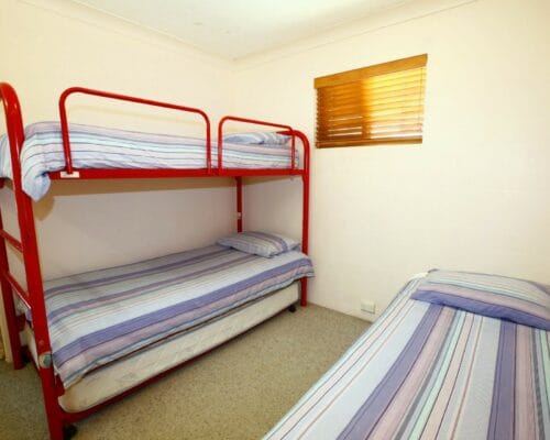 chiswell-place-unit-1-Holiday-Caloundra (2)