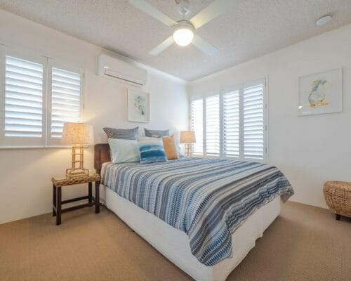 columbia-point-unit-6-Holiday-Caloundra (1)