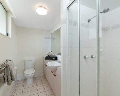 currimundi-lake-the-outlook-unit-8-Holiday-Caloundra (1)