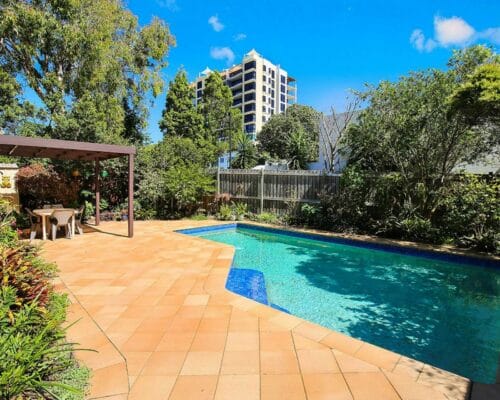 eastbourne-unit-4-Holiday-Caloundra (2)