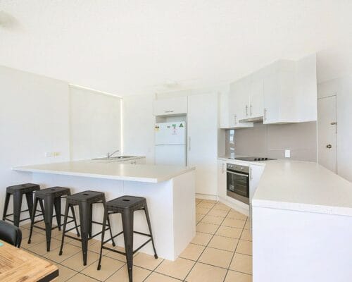 eastbourne-unit-4-Holiday-Caloundra (9)