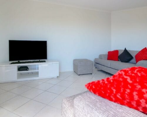 golden-beach-explorer-cove-unit-6-Holiday-Caloundra (2)