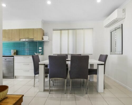 golden-beach-golden-shores-unit-1-Holiday-Caloundra (14)