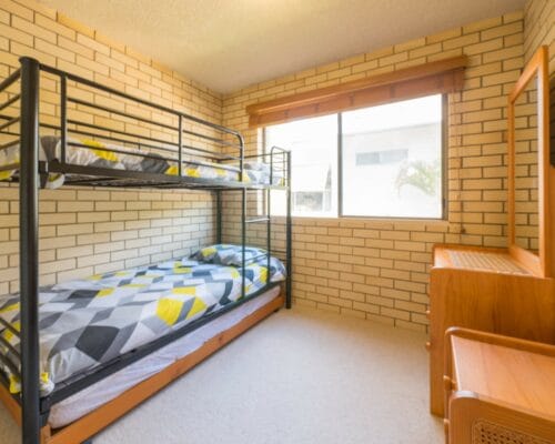 golden-beach-golden-shores-unit-3-Holiday-Caloundra (6)