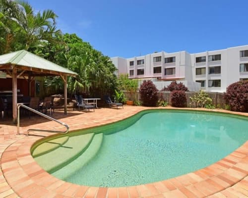 kings-beach-accommodation-pool3