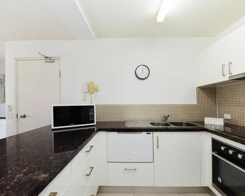 kings-beach-caloundra-accommodation-unit12-5-1