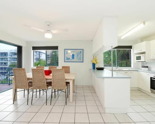kings-beach-caloundra-accommodation-unit19-1-1