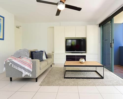 kings-beach-caloundra-accommodation-unit7-10-1