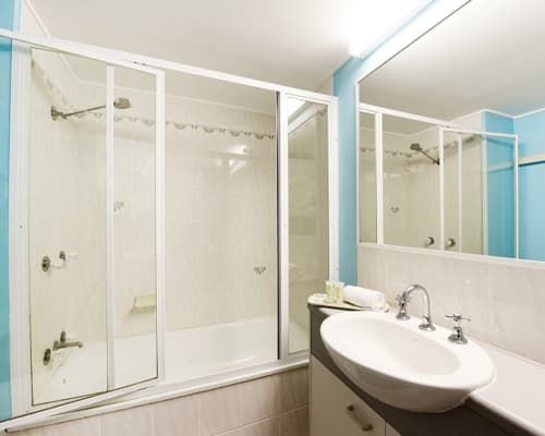 kings-beach-caloundra-accommodation-unit8-4-1