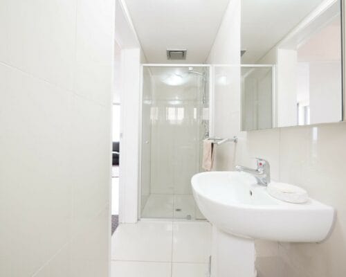 kings-beach-pacific-towers-unit-4-Holiday-Caloundra (4)