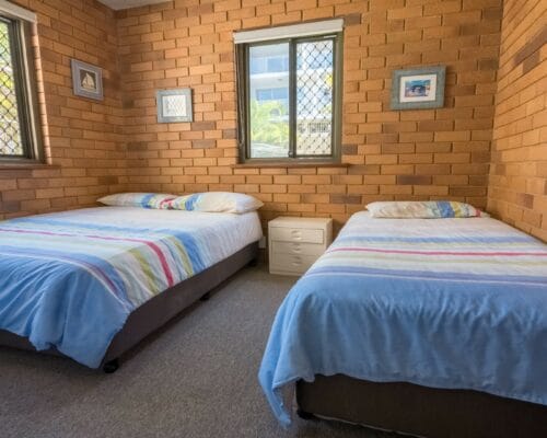 kings-beach-san-clemente-unit-2-Holiday-Caloundra (2)