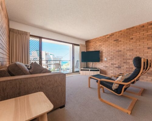 kings-beach-san-clemente-unit-3-Holiday-Caloundra (10)