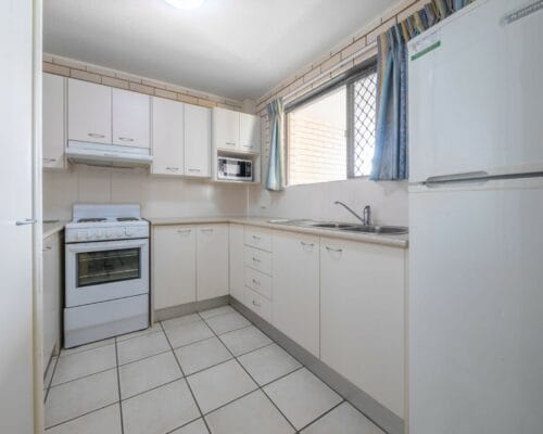 levuka-unit-2-Holiday-Caloundra (10)