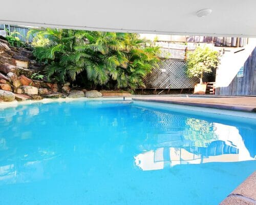 monterey-lodge-unit-10-Holiday-Caloundra (2)