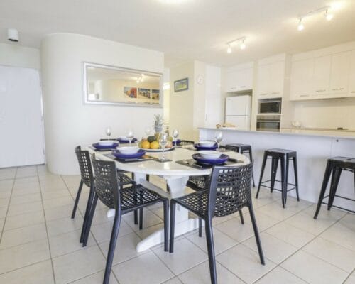 monterey-lodge-unit-16-Holiday-Caloundra (7)