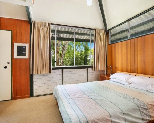 pet-friendly-beach-shack-ngungun-unit-14-Holiday-Caloundra (11)