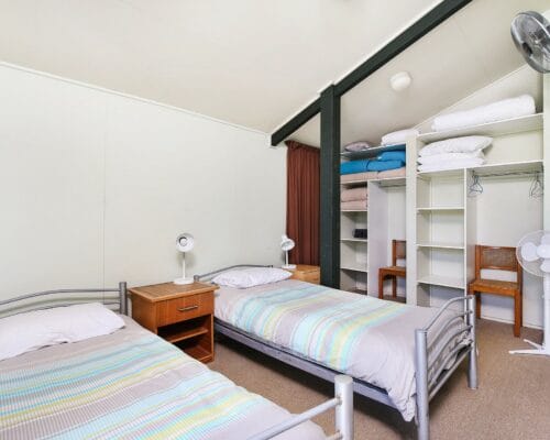 pet-friendly-beach-shack-ngungun-unit-14-Holiday-Caloundra (12)