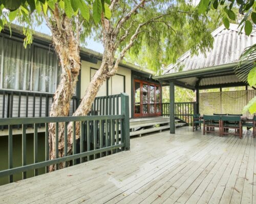 pet-friendly-beach-shack-ngungun-unit-14-Holiday-Caloundra (6)