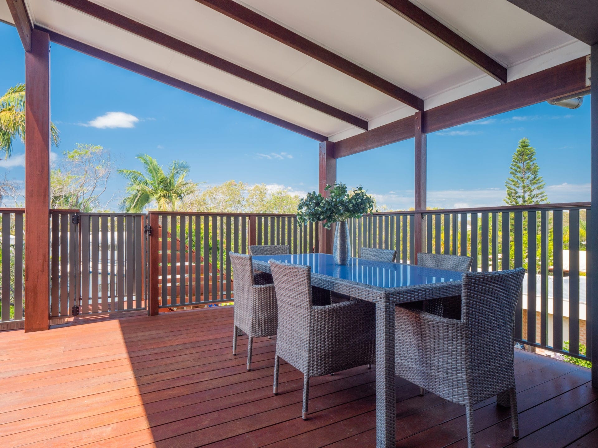 Ivy Street 7 DICKY BEACH Holiday Caloundra