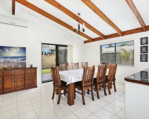 pet-friendly-michael-39-Holiday-Caloundra (6)