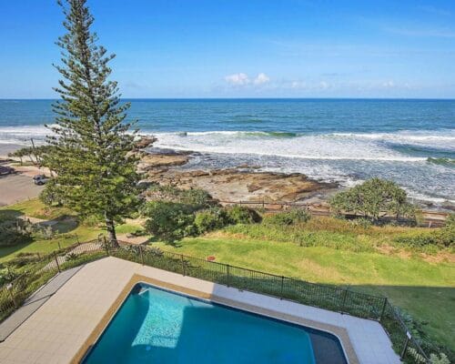 waterfront-edgecliffe-unit-7-Holiday-Caloundra (10)