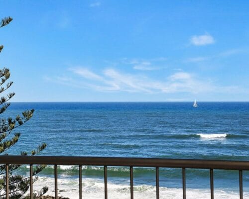 waterfront-edgecliffe-unit-7-Holiday-Caloundra (8)